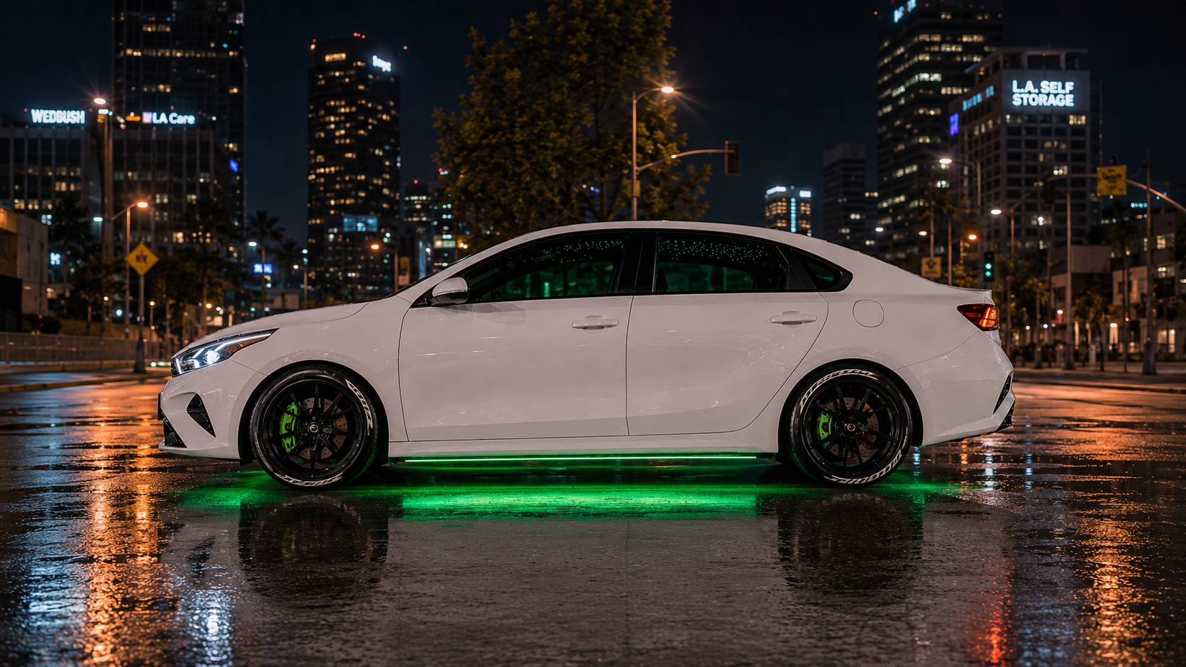 Dirección de estilo para un perfil lateral con underglow verde.